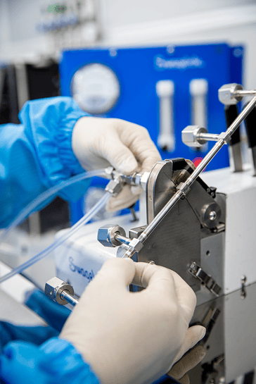 Photography-Cleanroom-131_679x1018