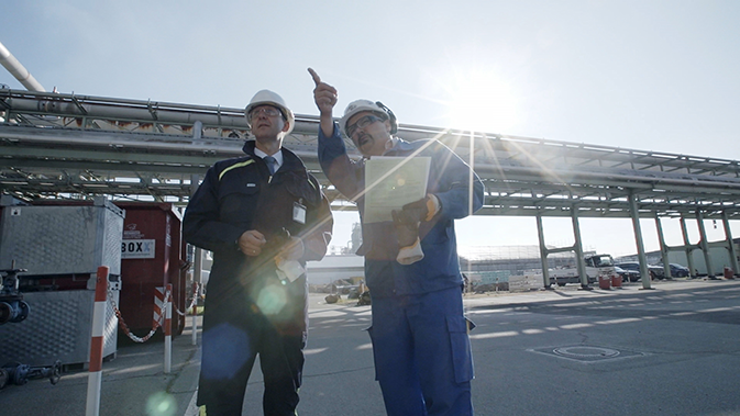 Photography-Customers_673x379