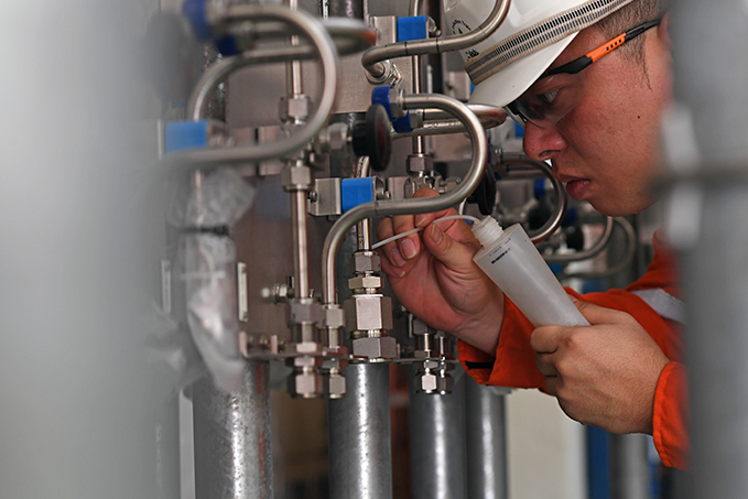 Photography-Field Engineer100_679x453